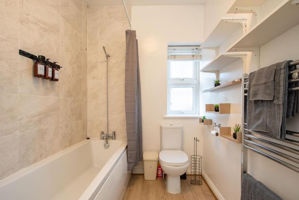 Watford Central Serviced Apartments 2 Екстер'єр фото