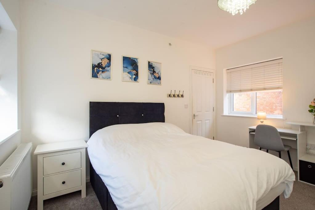 Watford Central Serviced Apartments 2 Екстер'єр фото
